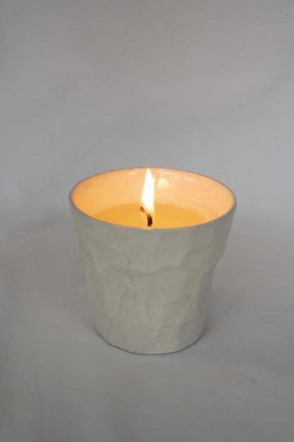 Crinkle Cappuccino Cup | White Peach Candle