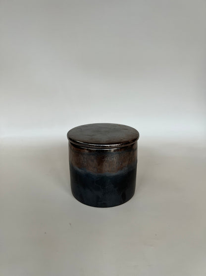 Graphite Pot | Amber + Saffron Candle