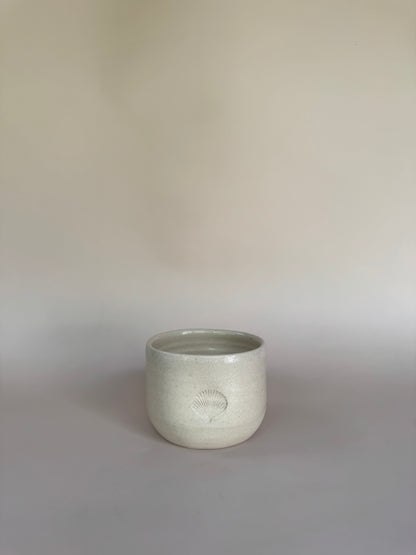 AMOR DE PALMERA SEASHELL COFFEE CUP CANDLE